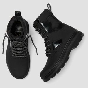 Dr. Martens Iowa boot